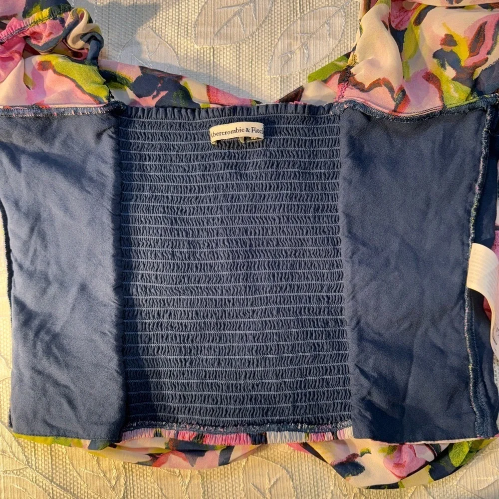Abercrombie & Fitch Multicolor Floral Ruched Blouse Size Medium